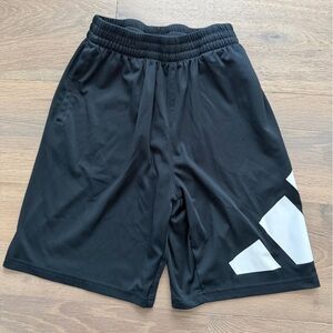 Boys Adidas shorts size L 14/16